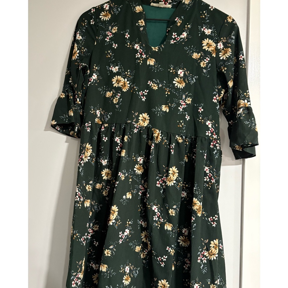 Orange creek cute size small floral dress
